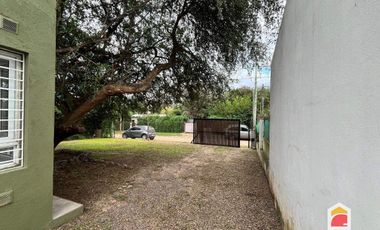 Casa en alquiler c/ cochera en Mendiolaza
