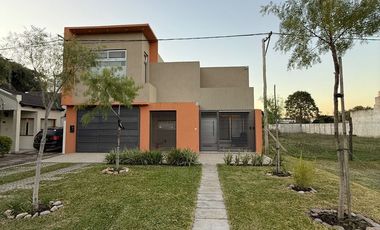Casa en venta, Reconquista. FINANCIADA!!