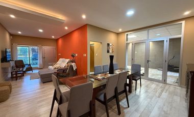 Casa en venta, Reconquista. FINANCIADA!!