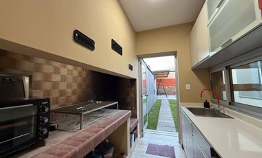 Casa en venta, Reconquista. FINANCIADA!!