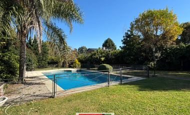 Venta Monte Grande CasaQuinta de 170m2 sobre Espectacular Lote de 1200m2 (20x60)