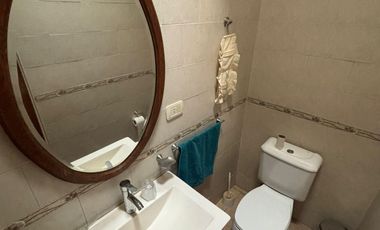 Venta Monte Grande CasaQuinta de 170m2 sobre Espectacular Lote de 1200m2 (20x60)