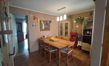 EN VENTA LINDA Y CÓMODA CASA FAMILIAR