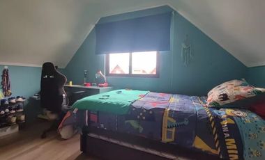 EN VENTA LINDA Y CÓMODA CASA FAMILIAR