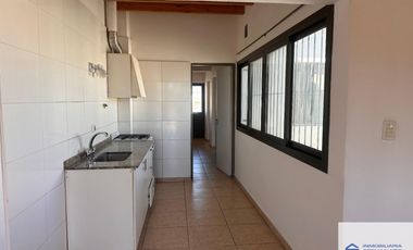 Departamento en alquiler c/ cochera en General Guitérrez