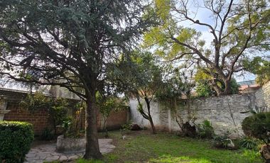 Casa 3 amb C/fondo,quincho,parrilla,cochera, y dpt