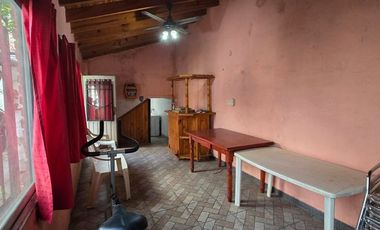 Casa 3 amb C/fondo,quincho,parrilla,cochera, y dpt