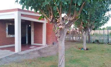 VENTA DE 2 CASAS EN UN MISMO TERRENO. POCITO