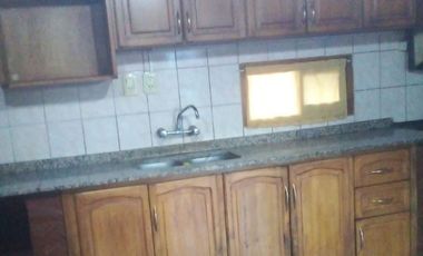 VENTA DE 2 CASAS EN UN MISMO TERRENO. POCITO