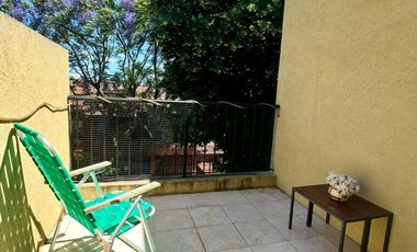 VENTA TRIPLEX 4 AMBIENTES APTO CREDITO- OLIVOS