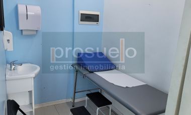GRAN  CONECTIVIDAD AMPLIA Y LUMINOSA OFICINA