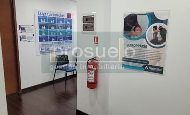 GRAN  CONECTIVIDAD AMPLIA Y LUMINOSA OFICINA