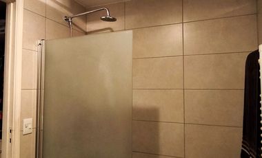 VENTA CASA IMPECABLE 3 AMB MAS GALPON EN LANUS