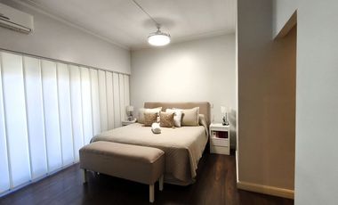 VENTA CASA IMPECABLE 3 AMB MAS GALPON EN LANUS