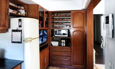 VENTA CASA IMPECABLE 3 AMB MAS GALPON EN LANUS