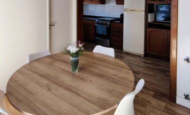 VENTA CASA IMPECABLE 3 AMB MAS GALPON EN LANUS