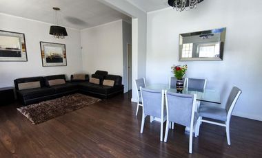 VENTA CASA IMPECABLE 3 AMB MAS GALPON EN LANUS