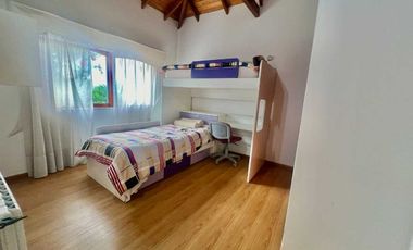 VENTA CASA 4 AMB PISCINA CAMPOS DE ALVAREZ