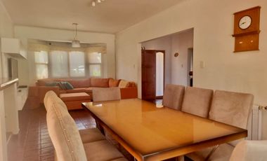 VENTA CASA 4 AMB PISCINA CAMPOS DE ALVAREZ