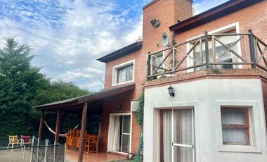 VENTA CASA 4 AMB PISCINA CAMPOS DE ALVAREZ