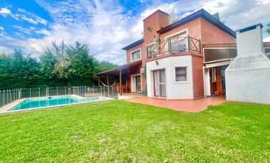 VENTA CASA 4 AMB PISCINA CAMPOS DE ALVAREZ