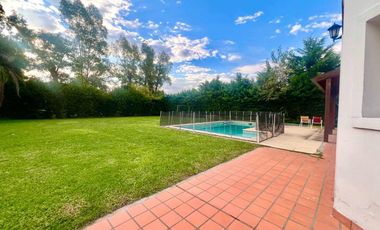 VENTA CASA 4 AMB PISCINA CAMPOS DE ALVAREZ
