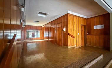 Depto 2 ambientes amueblado con terraza y parrila