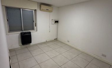 CASA EN CALLE PELLEGRINI 236 CIUDAD