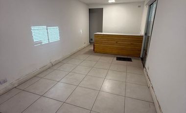 CASA EN CALLE PELLEGRINI 236 CIUDAD