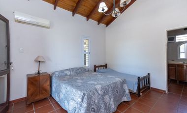 CASONA SOBRE EL RIO