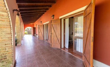 CASONA SOBRE EL RIO