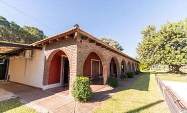 CASONA SOBRE EL RIO