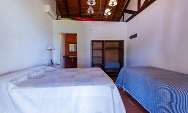 CASONA SOBRE EL RIO