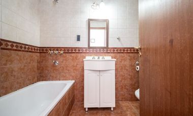 EN VENTA AMPLIO DPTO SOBRE AV. GENERAL LOPEZ