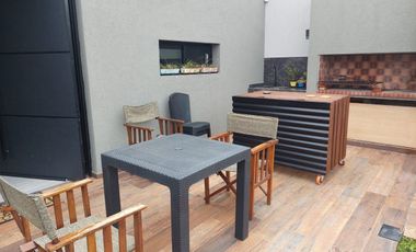 VENTA CASA 3 AMBIENTES BARRIO ESTILO DE CAMPO