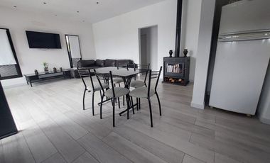 VENTA CASA 3 AMBIENTES BARRIO ESTILO DE CAMPO