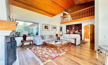 Casa en Arriendo en Quebrada Honda - Camino Otoñal