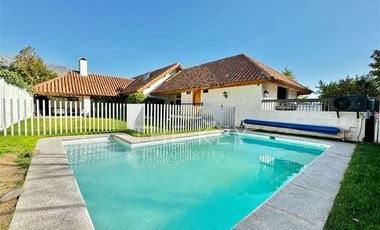 Casa en Arriendo en Quebrada Honda - Camino Otoñal