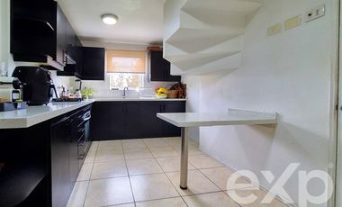 Casa en Venta en Jardines de la Viña