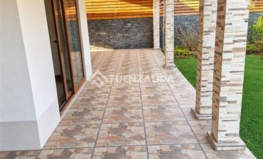 Casa en Arriendo en Condominio los Caiquenes Ciudad de los valles