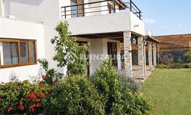Casa en Arriendo en Condominio los Caiquenes Ciudad de los valles