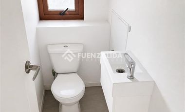 Casa en Arriendo en Condominio los Caiquenes Ciudad de los valles