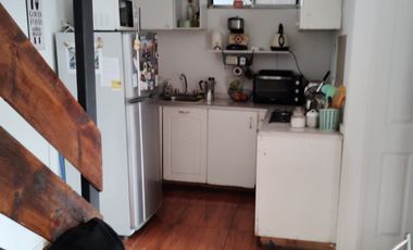 PROPIEDAD CON 2 CASAS, 6 DORM, 4 B, 900M METRO PUDAHUEL