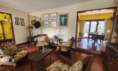 Casa en venta en Ranelagh con pileta y quincho
