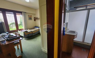 Casa en venta en Ranelagh con pileta y quincho