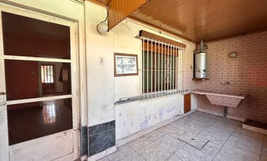 VENTA CASA 4 AMB JARDÍN GARAGE Y PATIO LANÚS ESTE