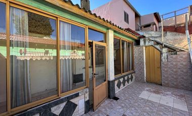 VENTA CASA 4 AMB JARDÍN GARAGE Y PATIO LANÚS ESTE