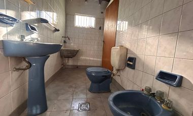 VENTA CASA 4 AMB JARDÍN GARAGE Y PATIO LANÚS ESTE