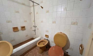 VENTA CASA 4 AMB JARDÍN GARAGE Y PATIO LANÚS ESTE