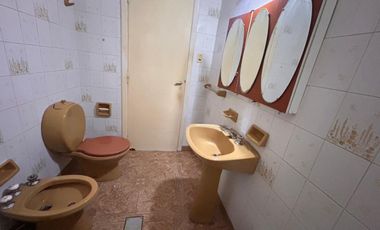 VENTA CASA 4 AMB JARDÍN GARAGE Y PATIO LANÚS ESTE